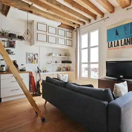 Welkeys - Vinaigriers Apartment Paris